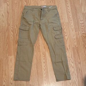 Wrangler Men's Cargo Pants in Khaki Green